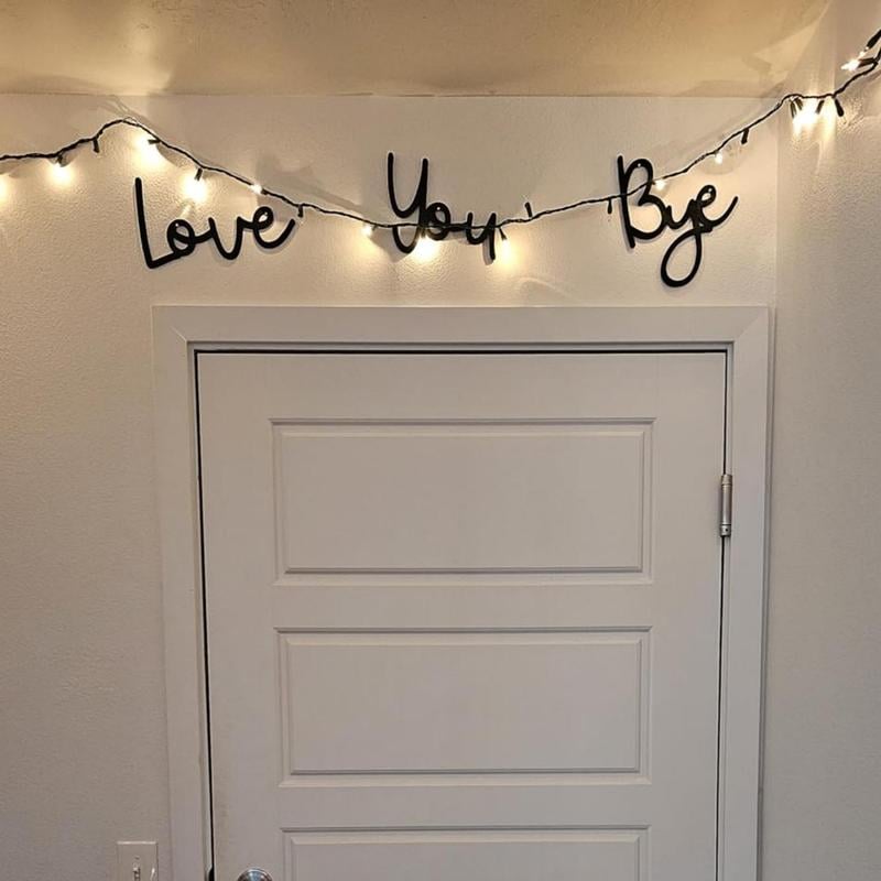 "Love you Bye" ✨Väggdekoration i trä – Skadar inte väggen