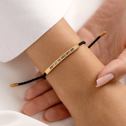 💖Inspirerande armband – en meningsfull påminnelse om att vara stark och kämpa vidare
