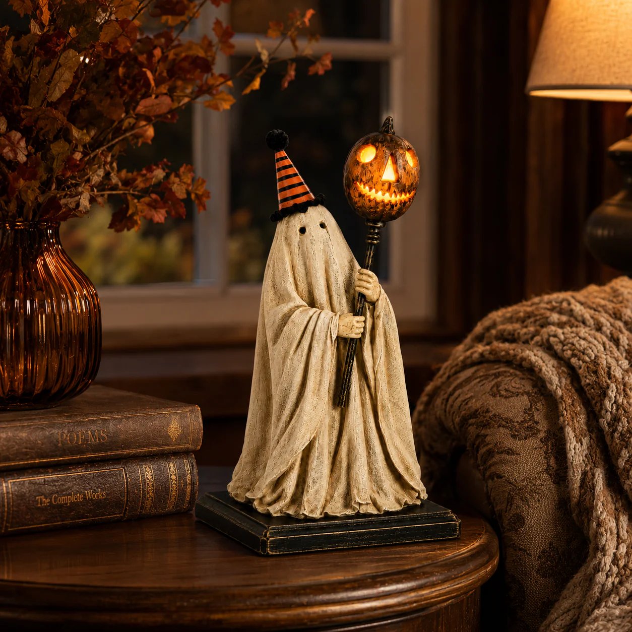 Summerween-rea 50 % rabatt – Upplyst vintage-spökfigur med en lysande pumpastav