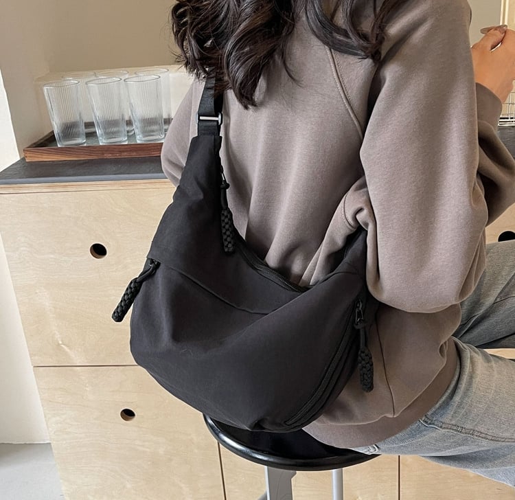 🏆5 000 sålda den här veckan!🔥Direktförsäljning från designern👜Dammode – enfärgad nylonväska i hobo-stil med axelrem