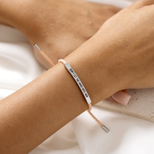 💖Inspirerande armband – en meningsfull påminnelse om att vara stark och kämpa vidare